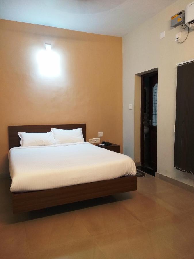 Aspire Maradu Hotell Kochi Eksteriør bilde