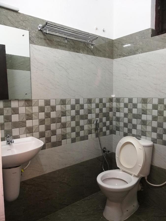 Aspire Maradu Hotell Kochi Eksteriør bilde